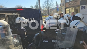 Policija radi profesionalno